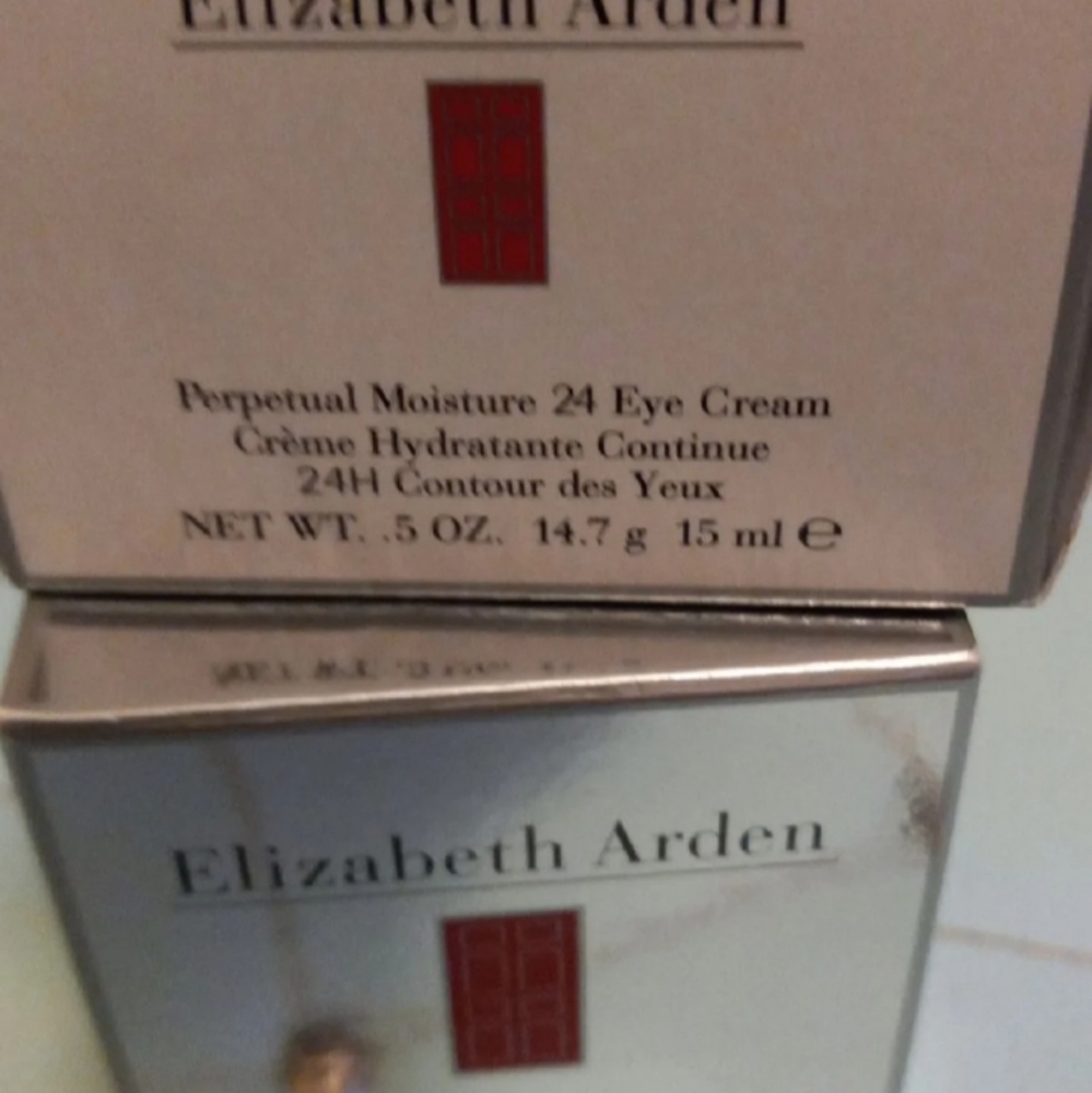 NWT Elizabeth Arden bundle